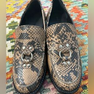 Rachel Comey Fidelio loafers in snakeskin
Size 7